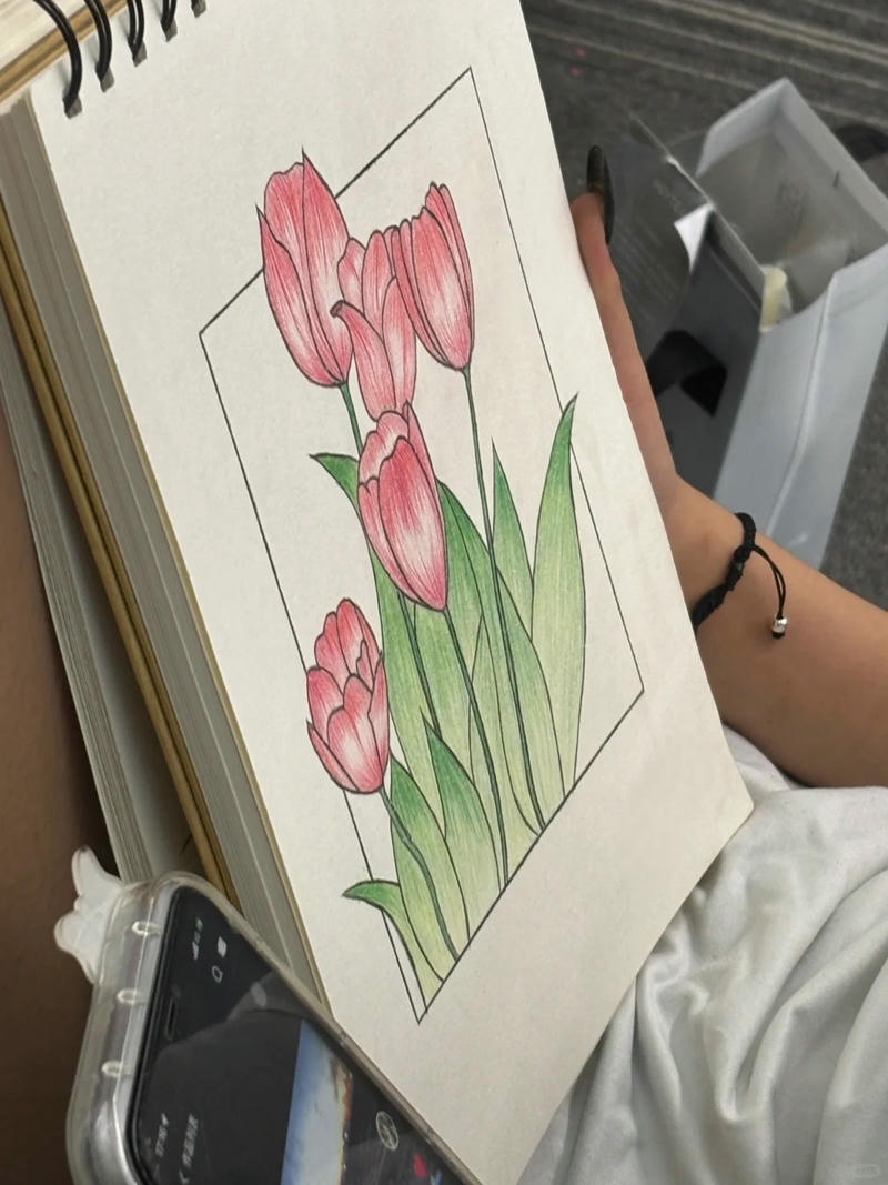 Hình vẽ hoa tulip cách điệu màu pastel dễ thương ngọt