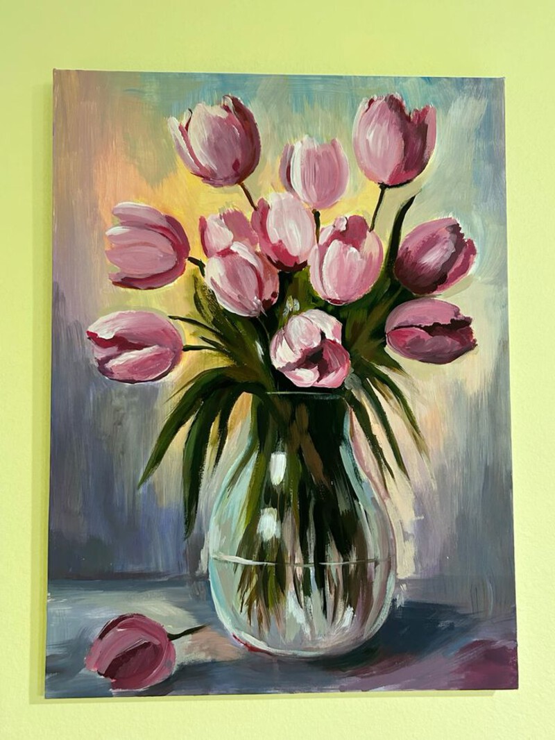 Vẽ tranh tĩnh vật hoa tulip bằng bút màu