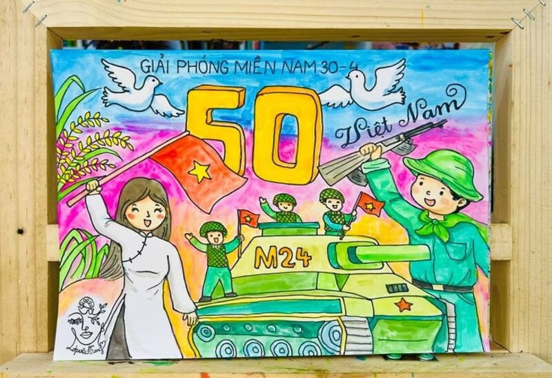 vẽ xe tăng cổng dinh độc lập 