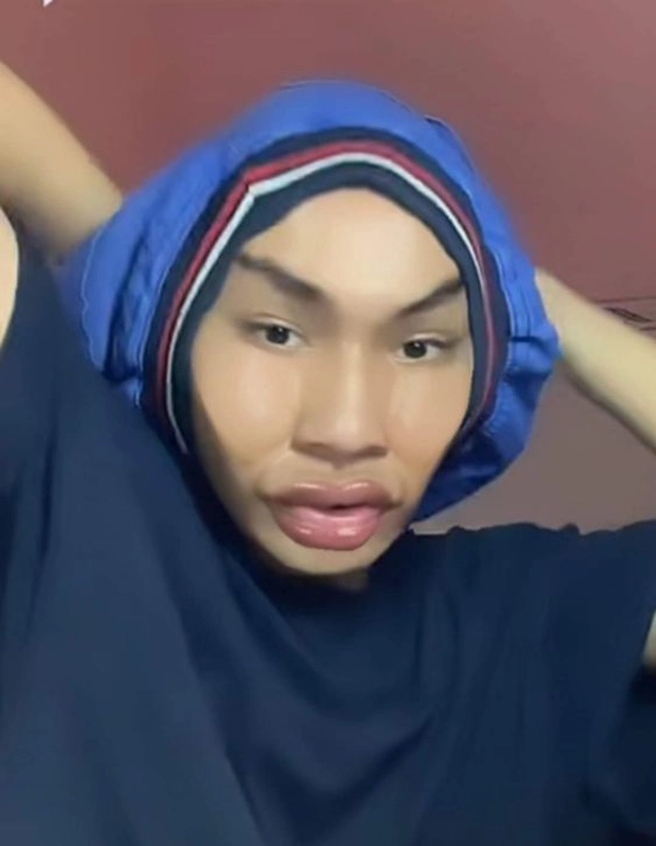 Hình meme đội quần vui nhộn
