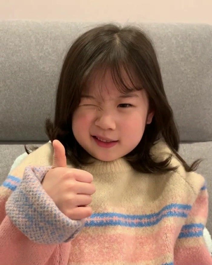 Like meme vui nhộn với biểu cảm độc đáo