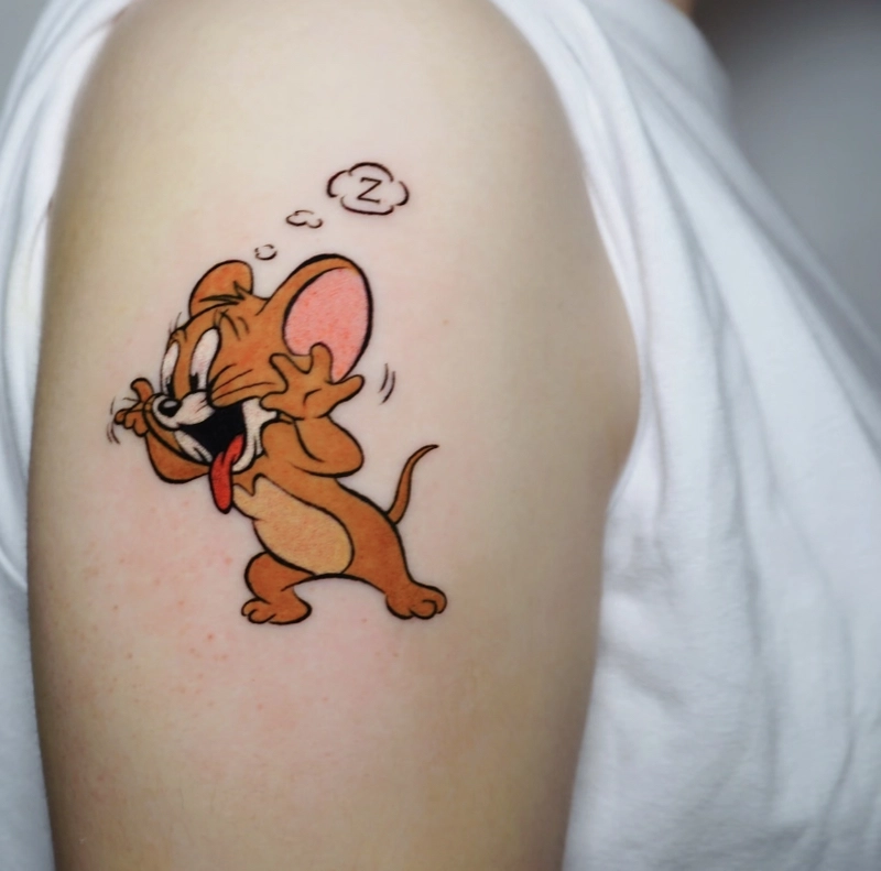 hình xăm chuột jerry cute