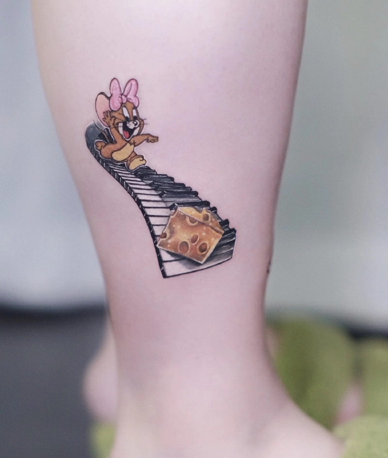 hình xăm chuột jerry