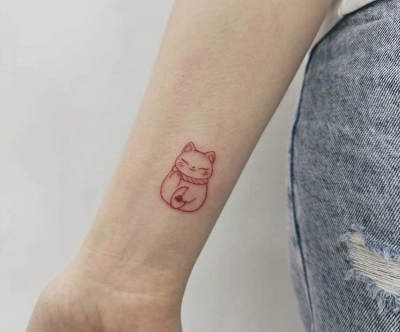 hình xăm con mèo thần tài mini