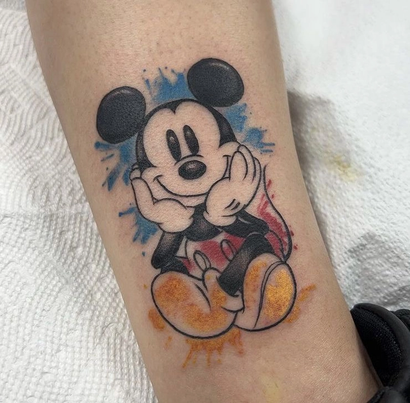hình xăm mickey cho nam