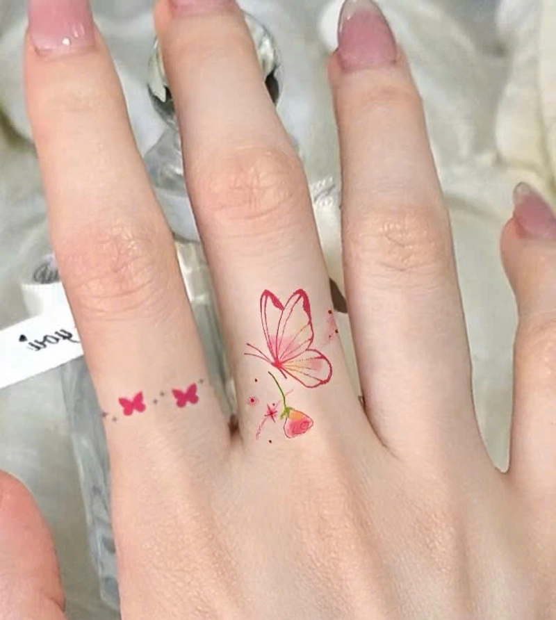 hình xăm mini con bướm
