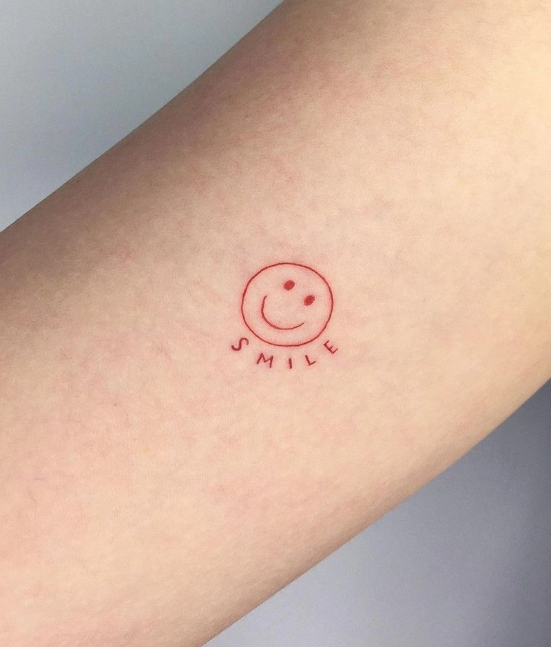 hình xăm smile đơn giản
