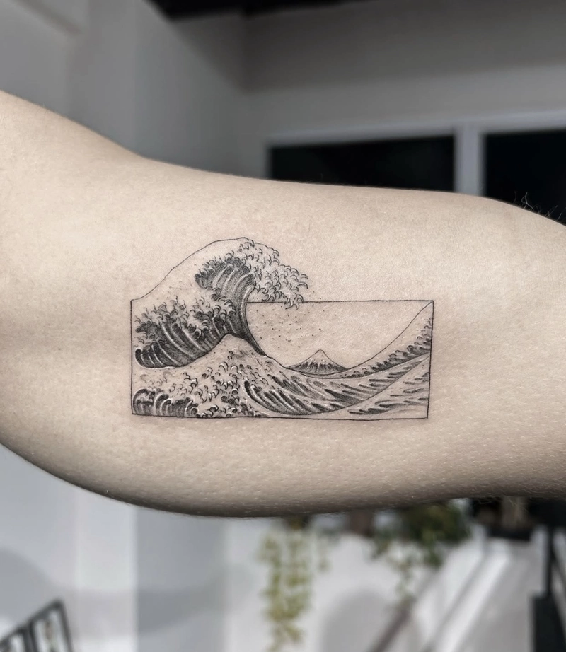 hình xăm sóng nước nhật
