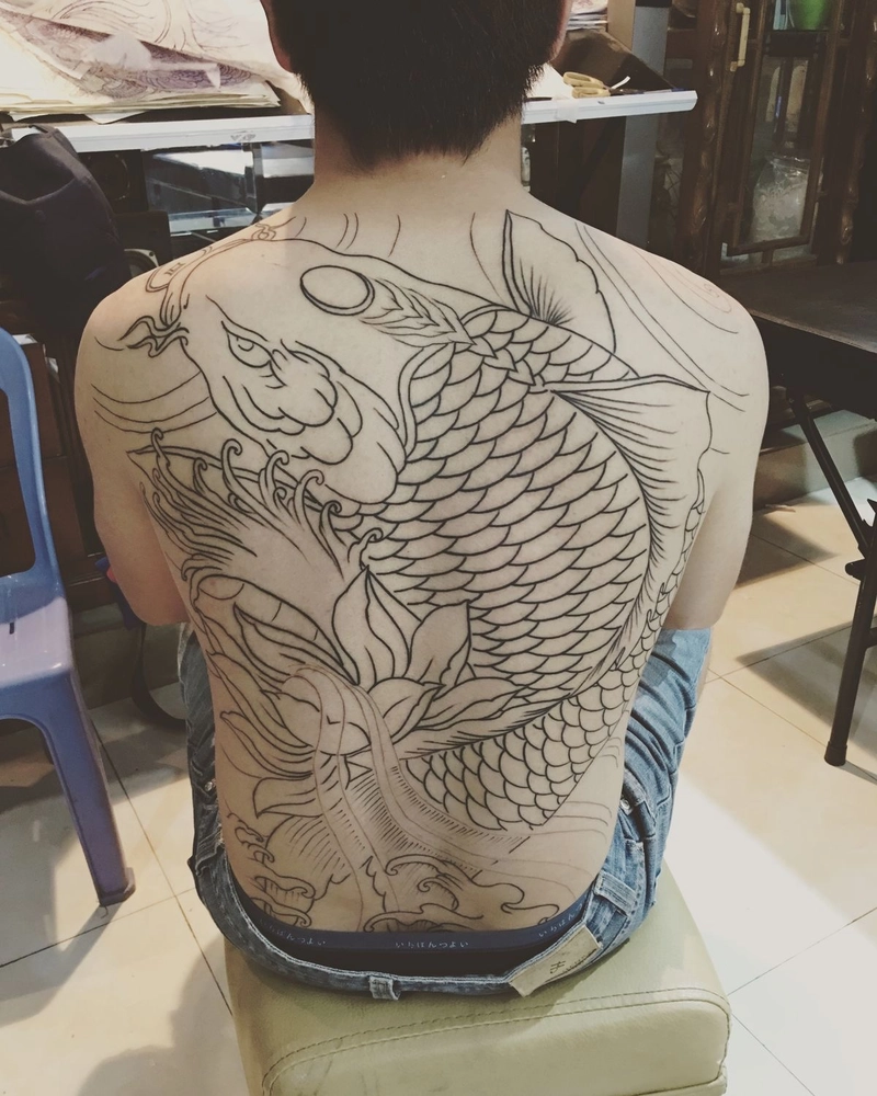 khung hình xăm cá chép hoa sen