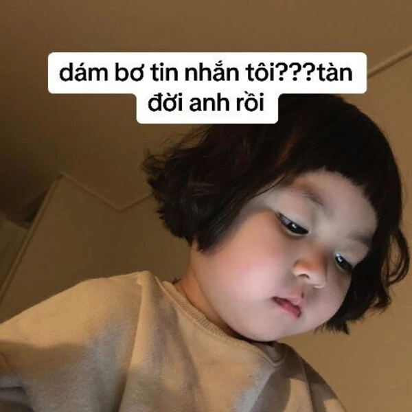 meme em bé chờ đợi