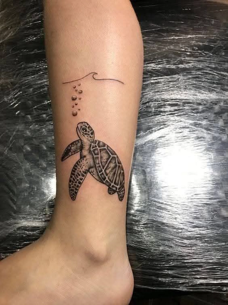 xăm hình con rùa cổ chân
