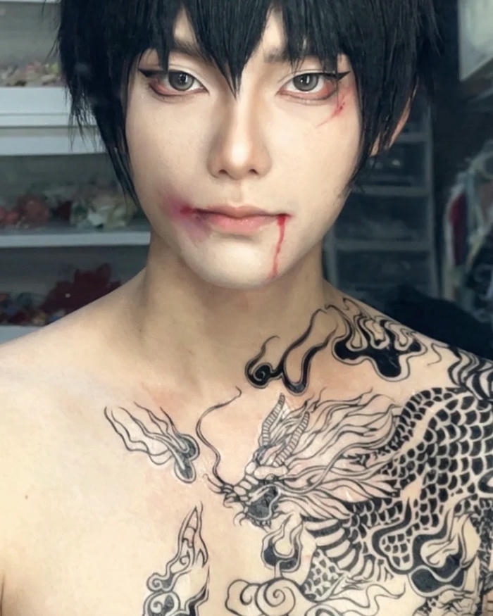 Hình xăm kỳ lân nét mảnh trên ngực trái nam giới