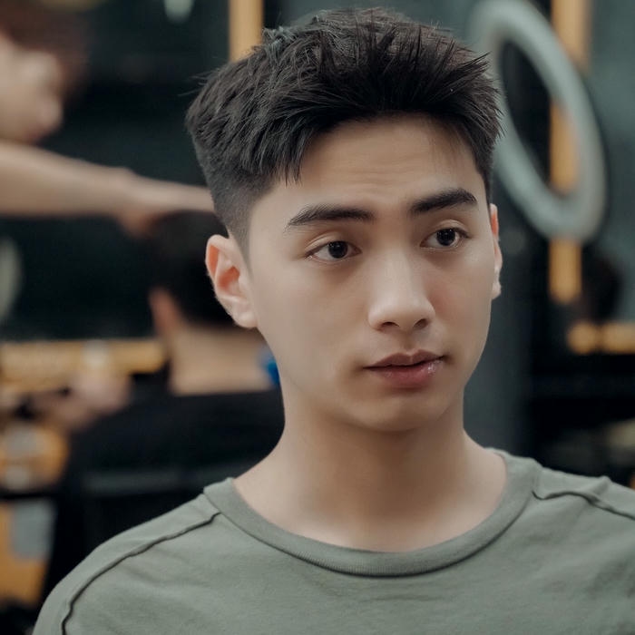 Kiểu tóc Ivy League ngắn tỉa layer tự nhiên không cần vuốt