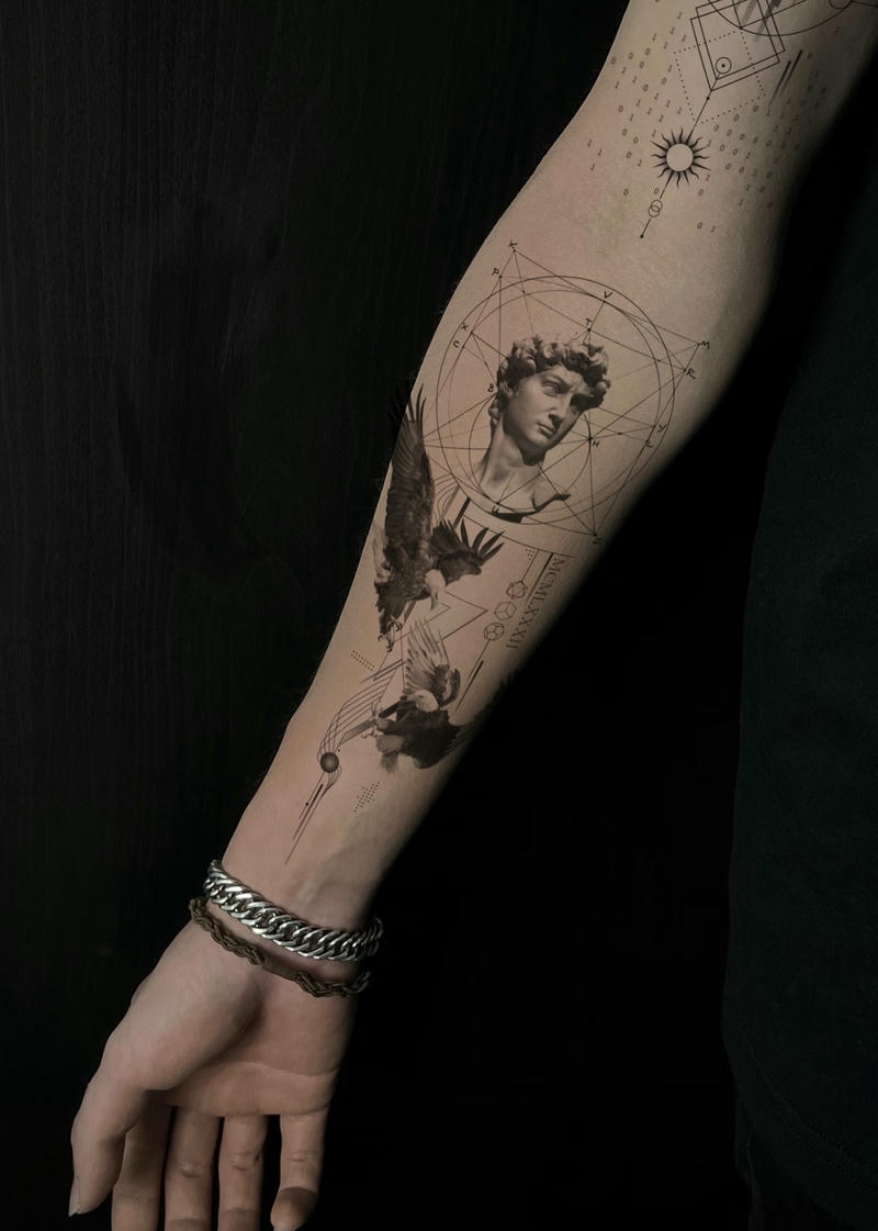 Mẫu xăm đại bàng đầu cổ điển