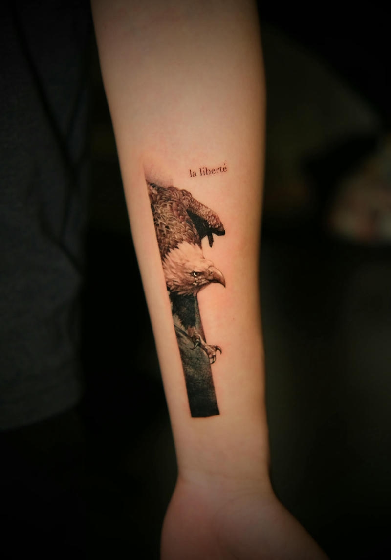 Tatoo đại bàng đen trắng bá đạo