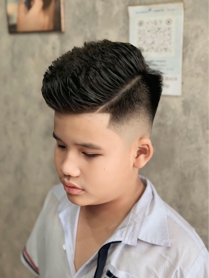 ảnh tóc undercut cho bé trai diện tết