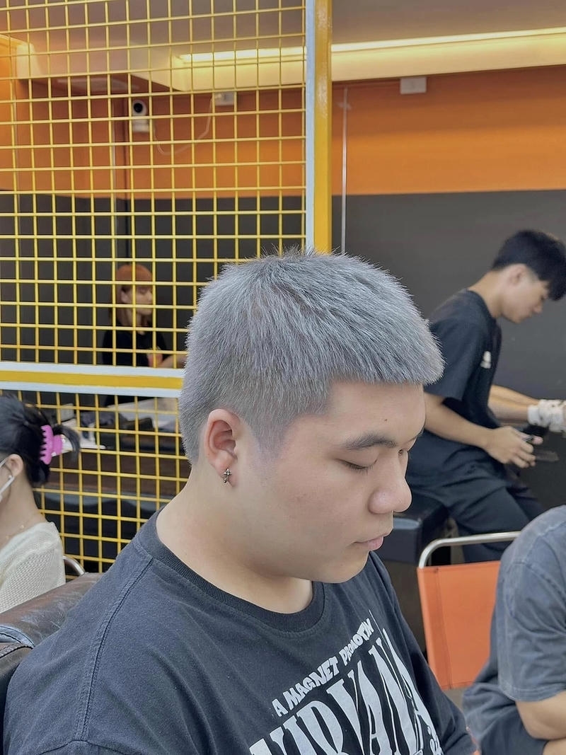 các kiểu tóc ngắn nam cho mùa hè