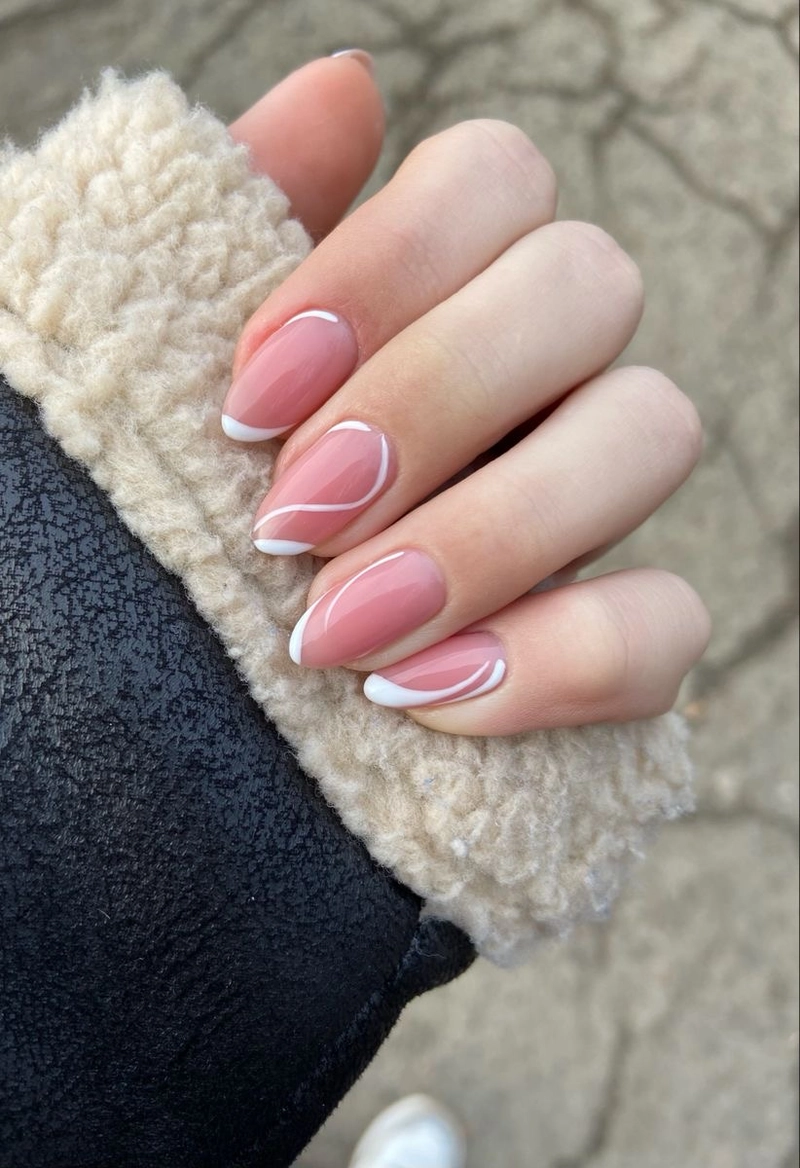 các mẫu nail móng tay cho da ngăm hồng thạch