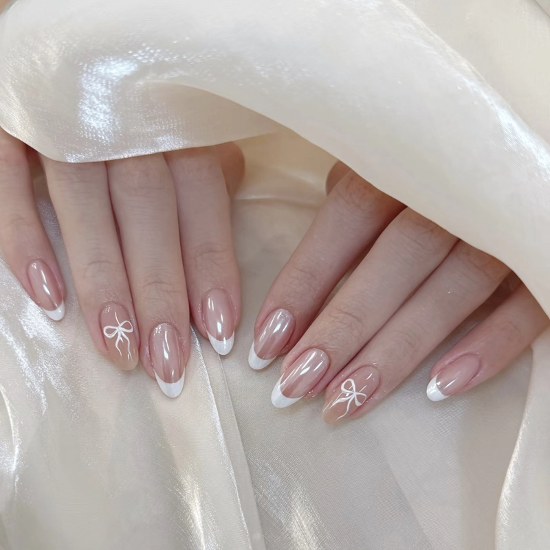 french đầu móng trắng