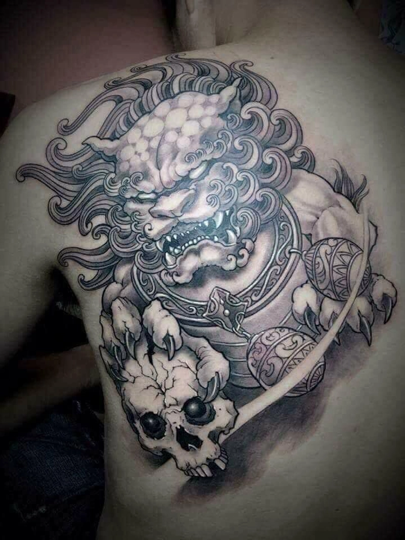 hình xăm kỳ lân nửa lưng