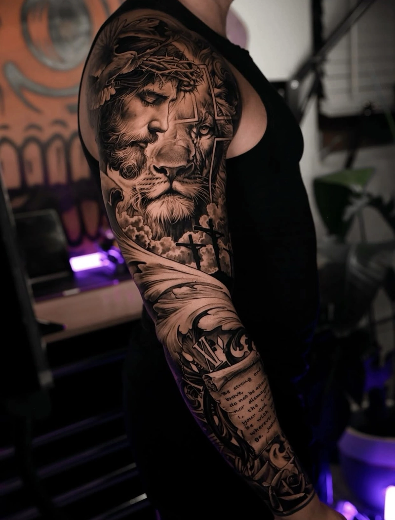 hình xăm nhỏ ở bắp tay nam