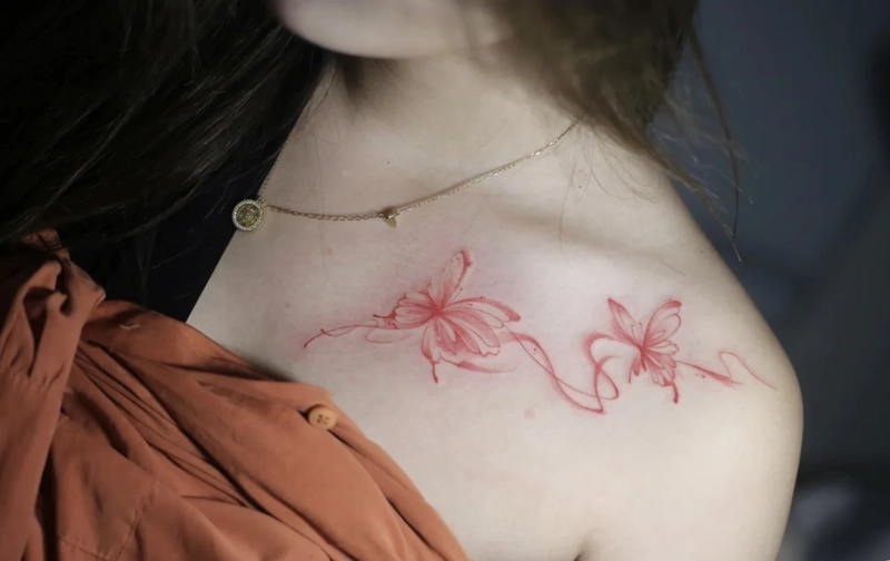 hình xăm trên ngực nữ