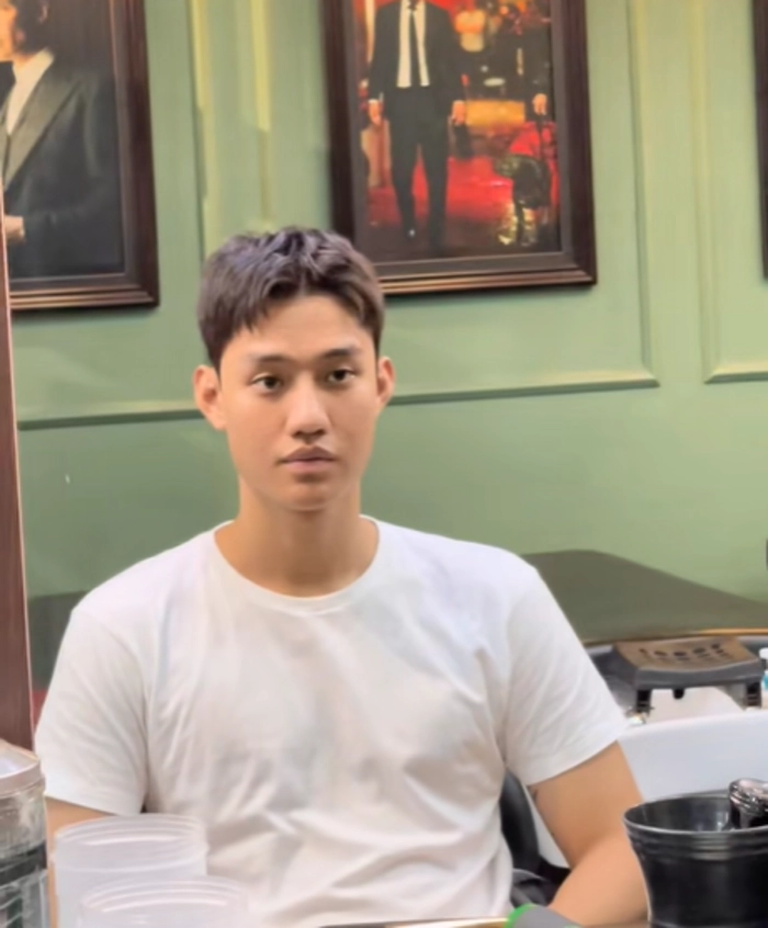 kiểu tóc Jerry xoăn nhẹ