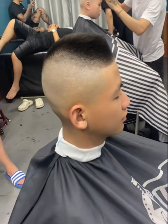 kiểu tóc Nakata châu Âu