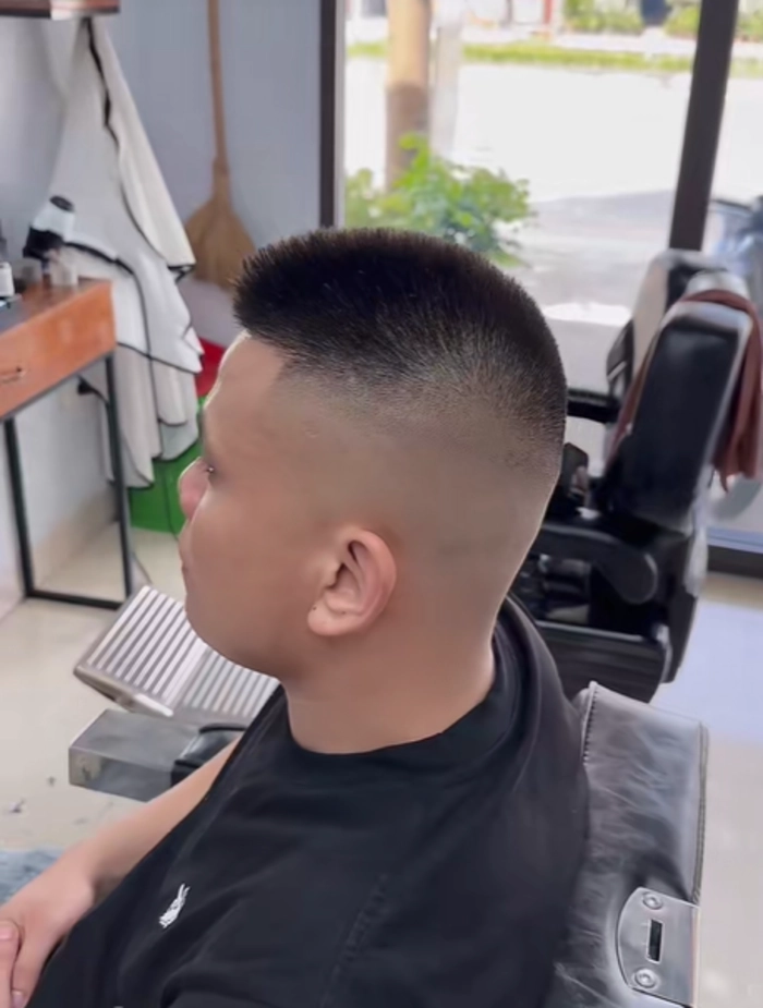kiểu tóc Nakata ngắn