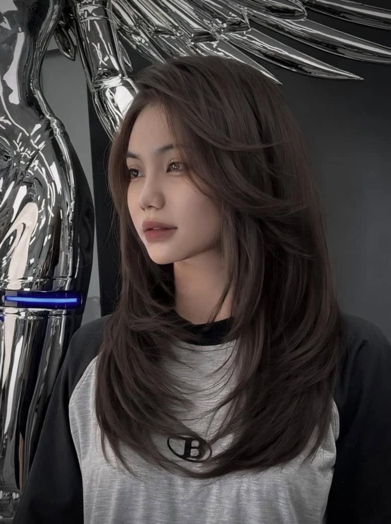 kiểu tóc butterfly nữ ngắn