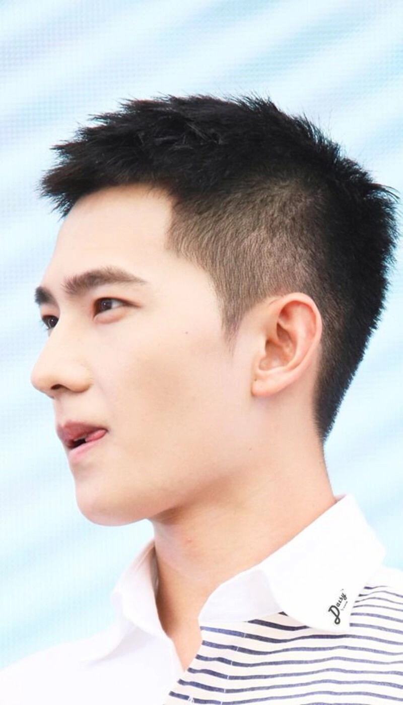 kiểu tóc nam short spiky