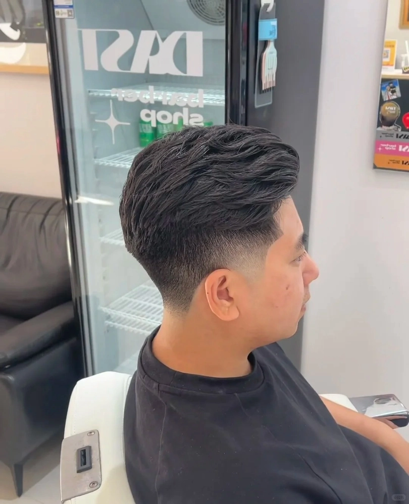 kiểu tóc nam trung niên undercut