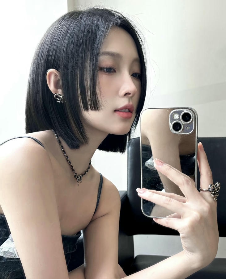 kiểu tóc ngắn nữ mặt tròn cá tính