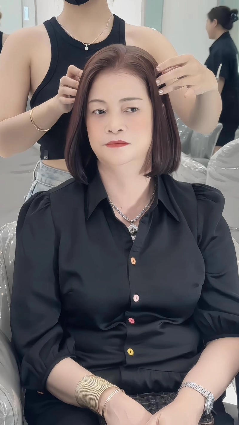 kiểu tóc nữ trung niên