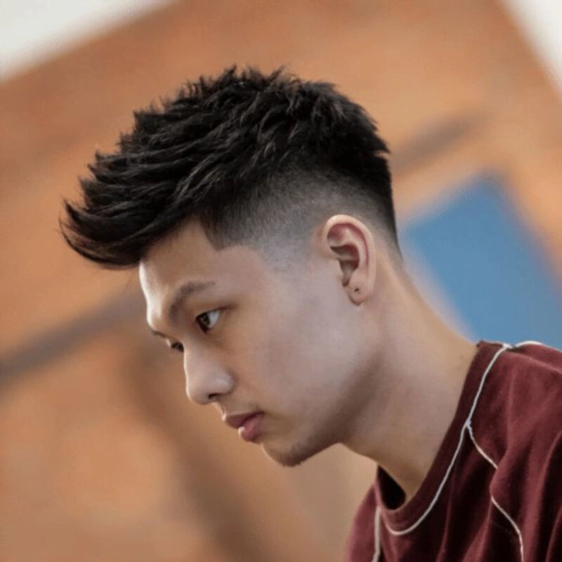 kiểu tóc spiky sport