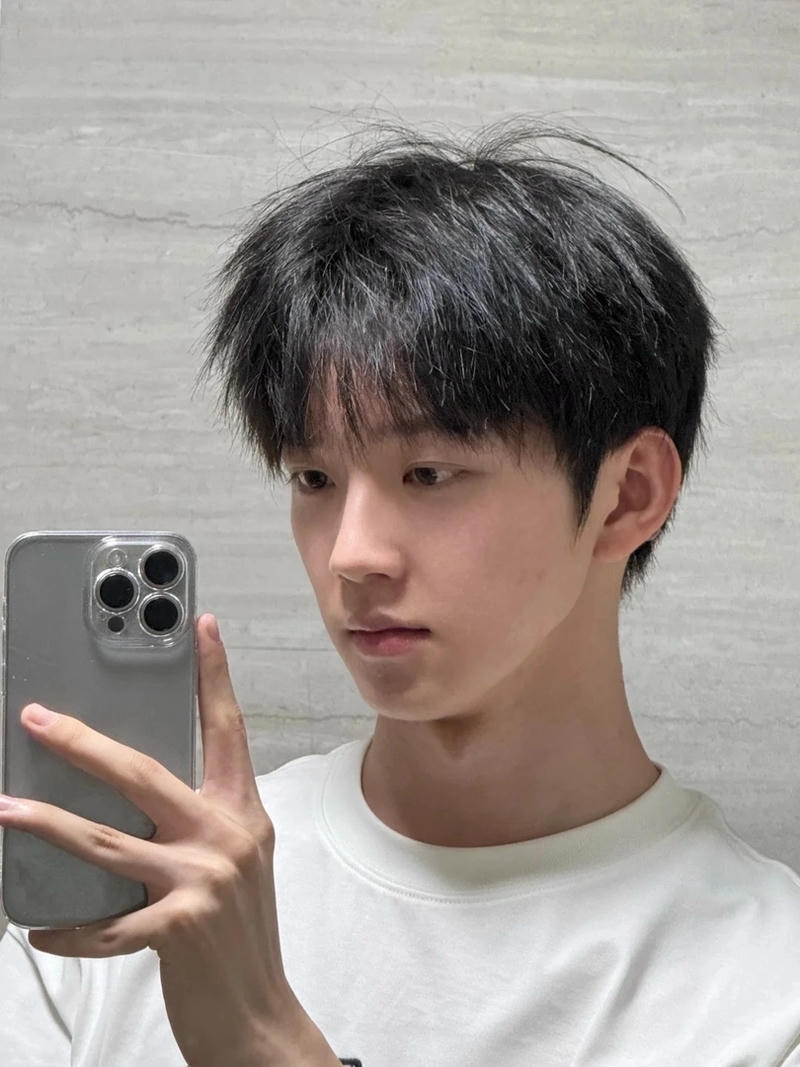 kiểu tóc two block mullet