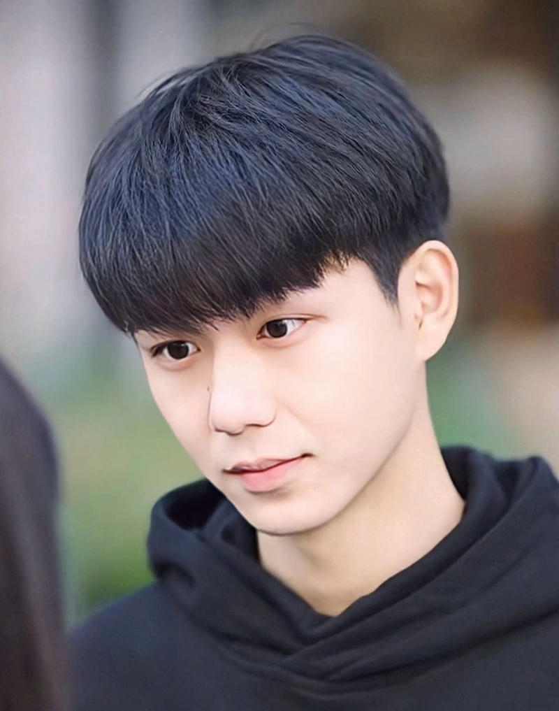 kiểu tóc two block ngắn