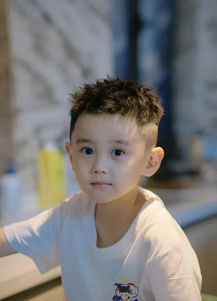 kiểu tóc undercut bé trai dễ chăm sóc