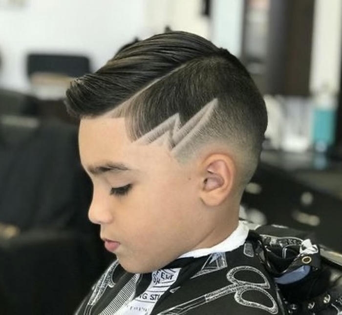 kiểu tóc undercut bé trai đơn giản