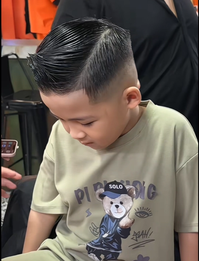 kiểu tóc undercut fade cho bé trai