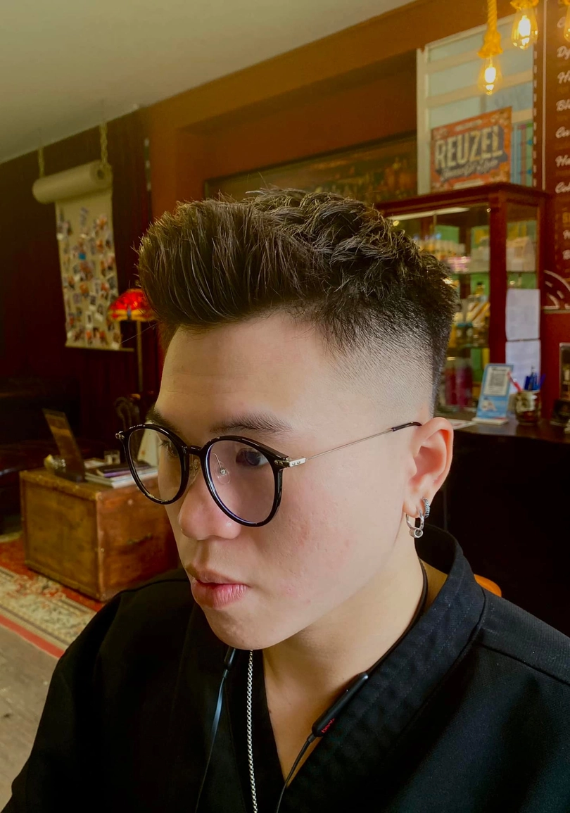 kiểu tóc undercut mái ngắn