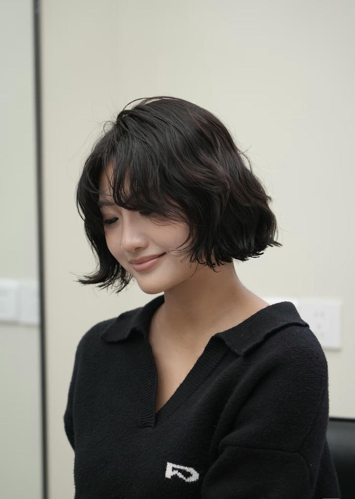 mái tóc ngắn nữ mặt tròn phong cách hàn quốc