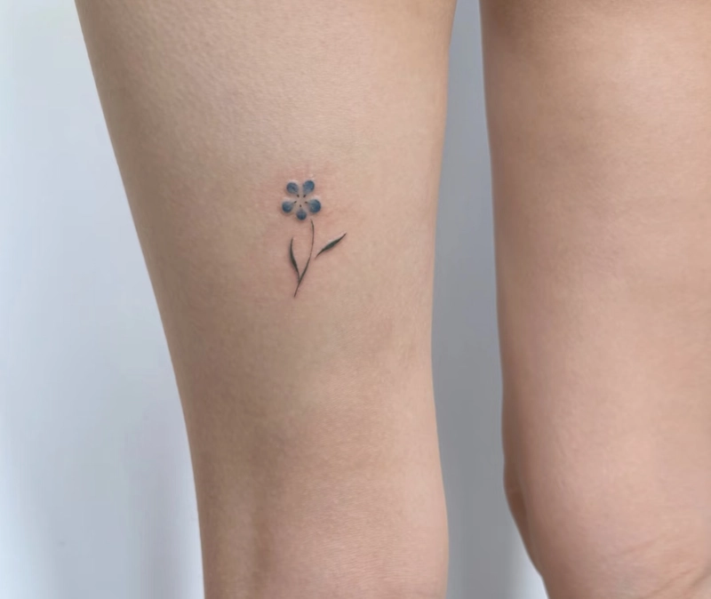 mẫu hình xăm mini cute ở đùi