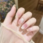 mẫu nail chân màu hồng pastel