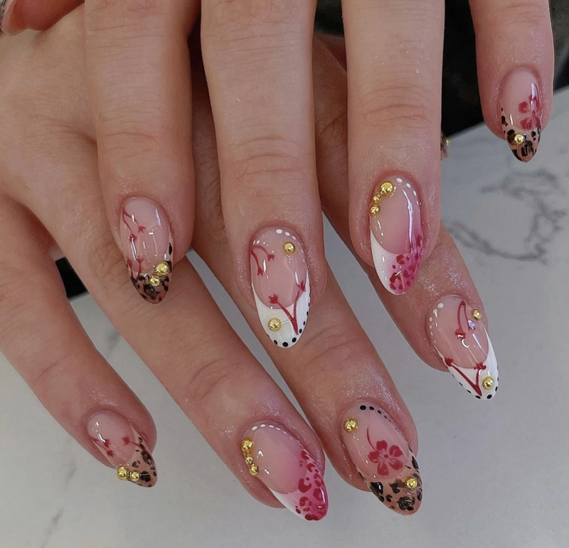 mẫu nail đẹp đơn giản móng nhọn