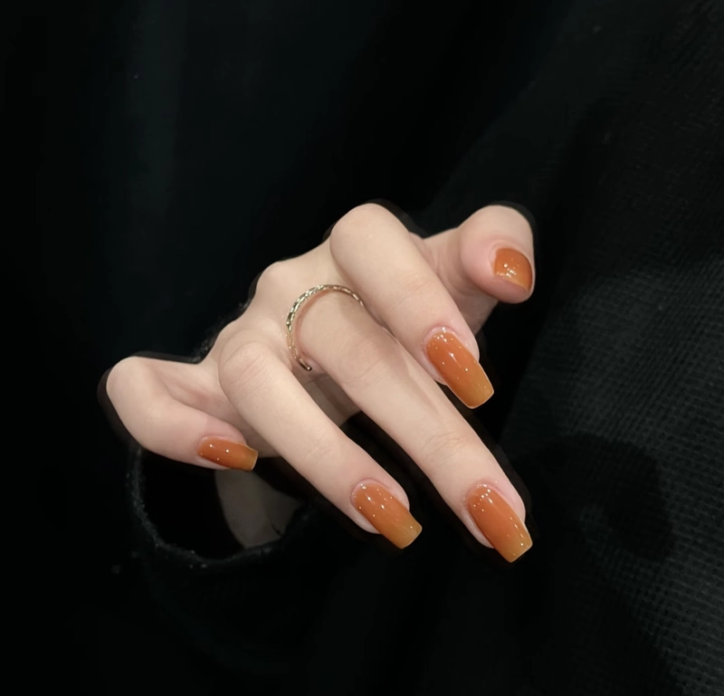 mẫu nail màu cam đất đẹp