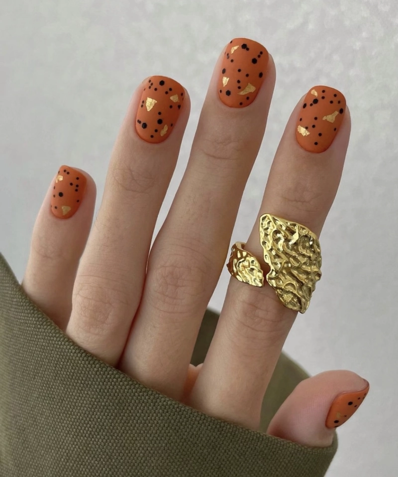 mẫu nail màu cam lì
