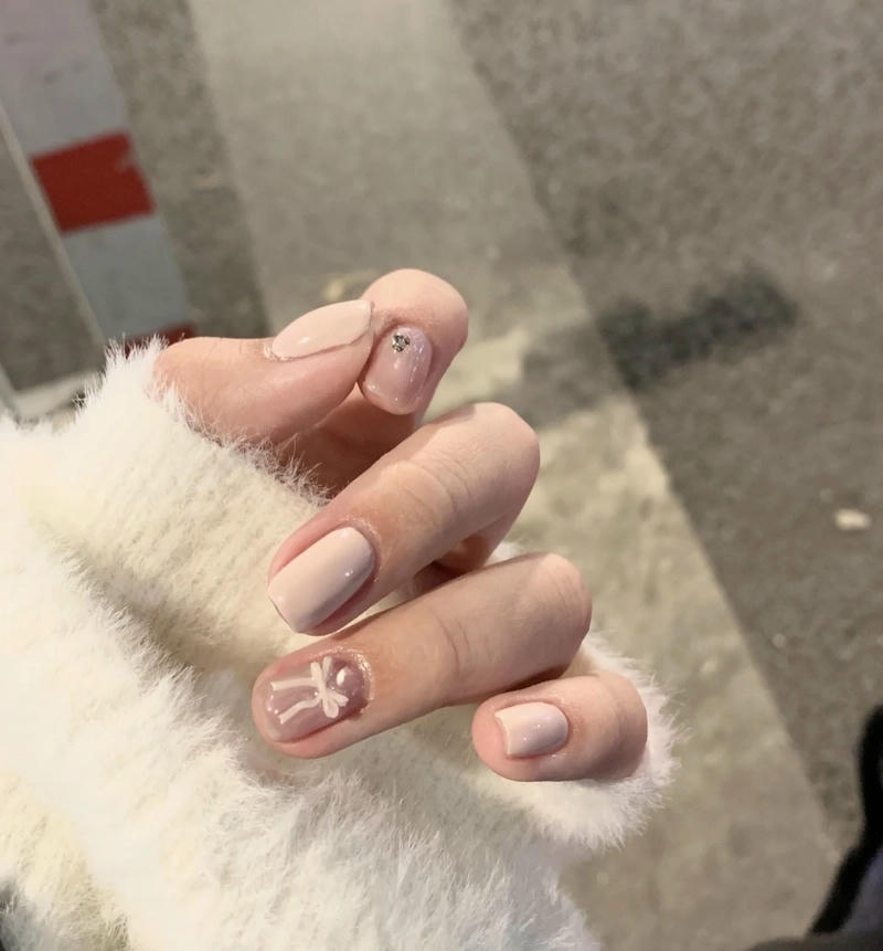 mẫu nail màu hồng pastel đẹp
