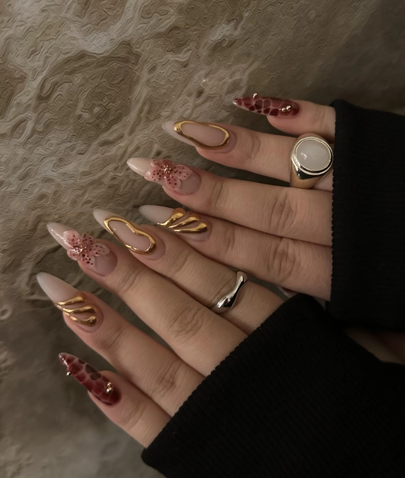 mẫu nail móng nhọn cực đẹp