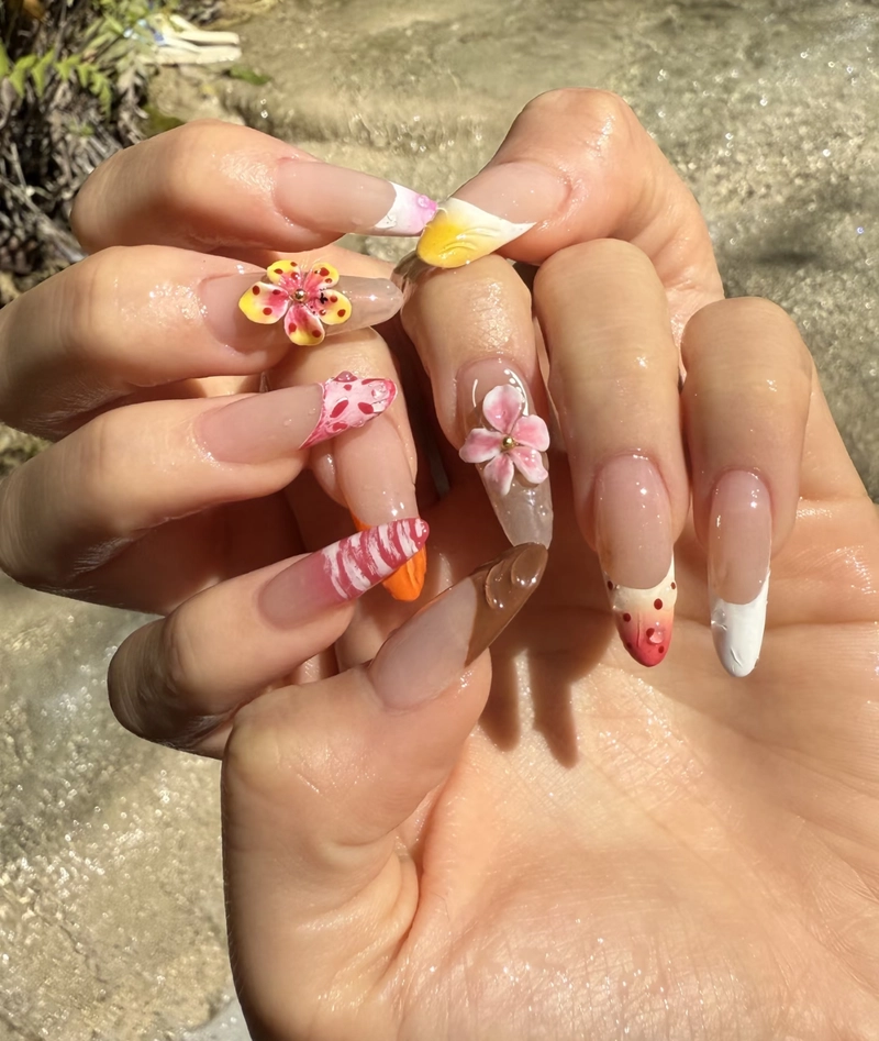mẫu nail móng nhọn đi biển